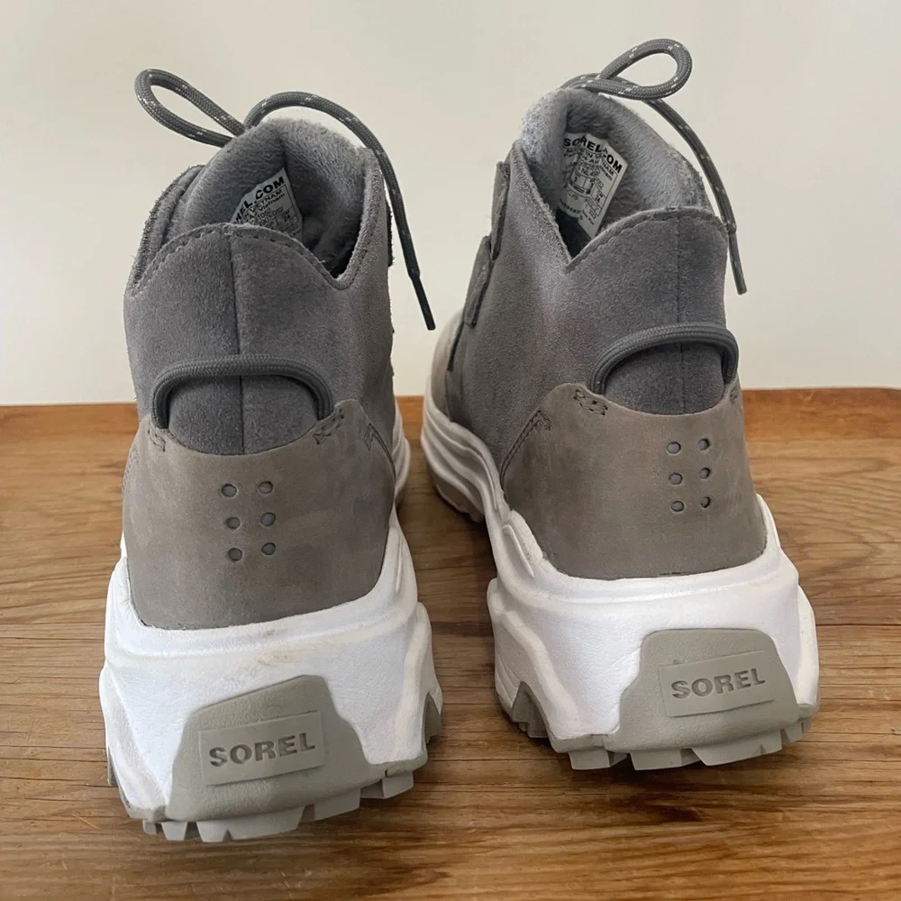 Sorel Kinetic Breakthru Caribou Sneaker Boots Grey Lace Up Winter Women's Sz 7